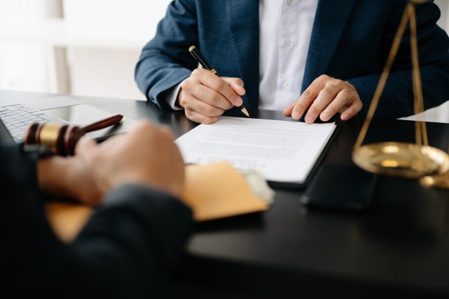 avocat en droit commercial